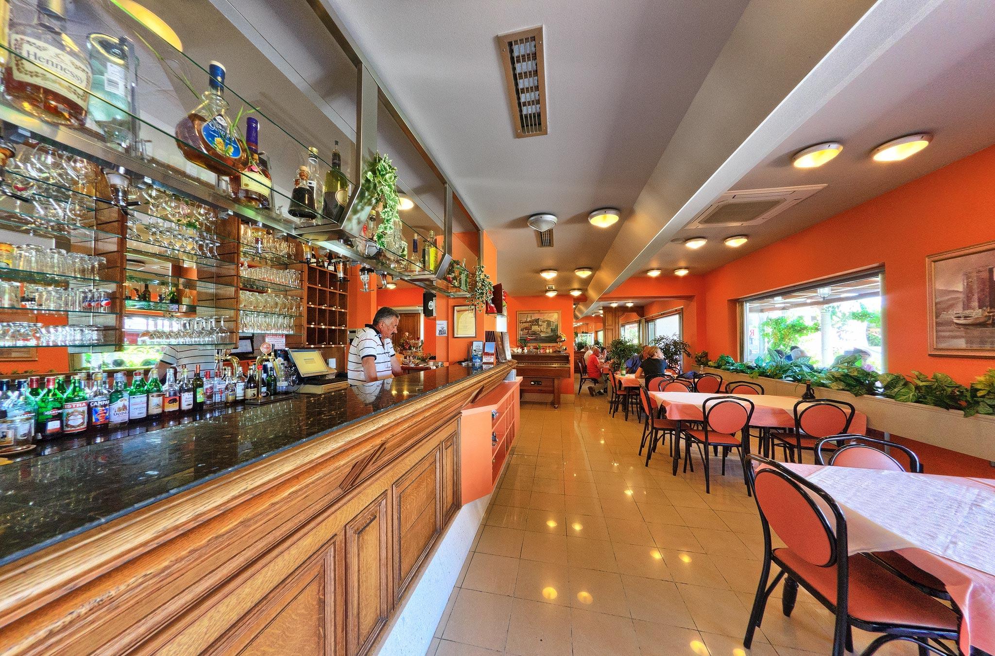 Hotel Trogirski Dvori ภายนอก รูปภาพ